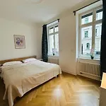 Apartment Am Zoo - Stadtnah Und Tierisch Gemuetlich